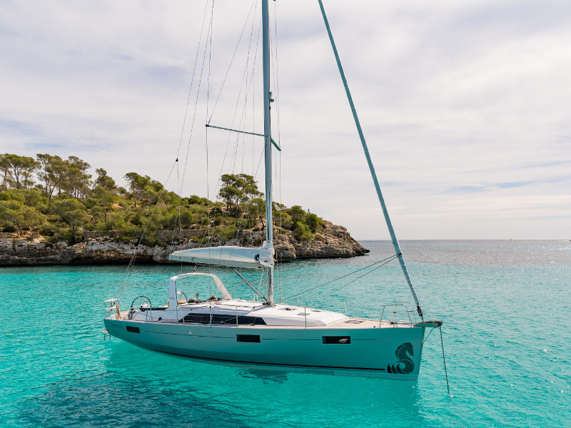 Yacht charter Oceanis 41.1 - Italy, Tuscany, Strut