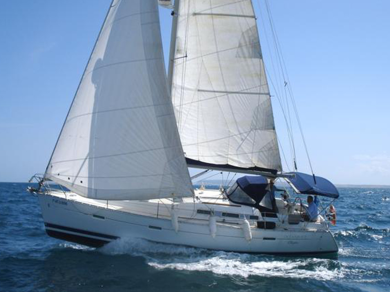 Yacht charter Oceanis 373 - Italy, Sardinia, Cagliari