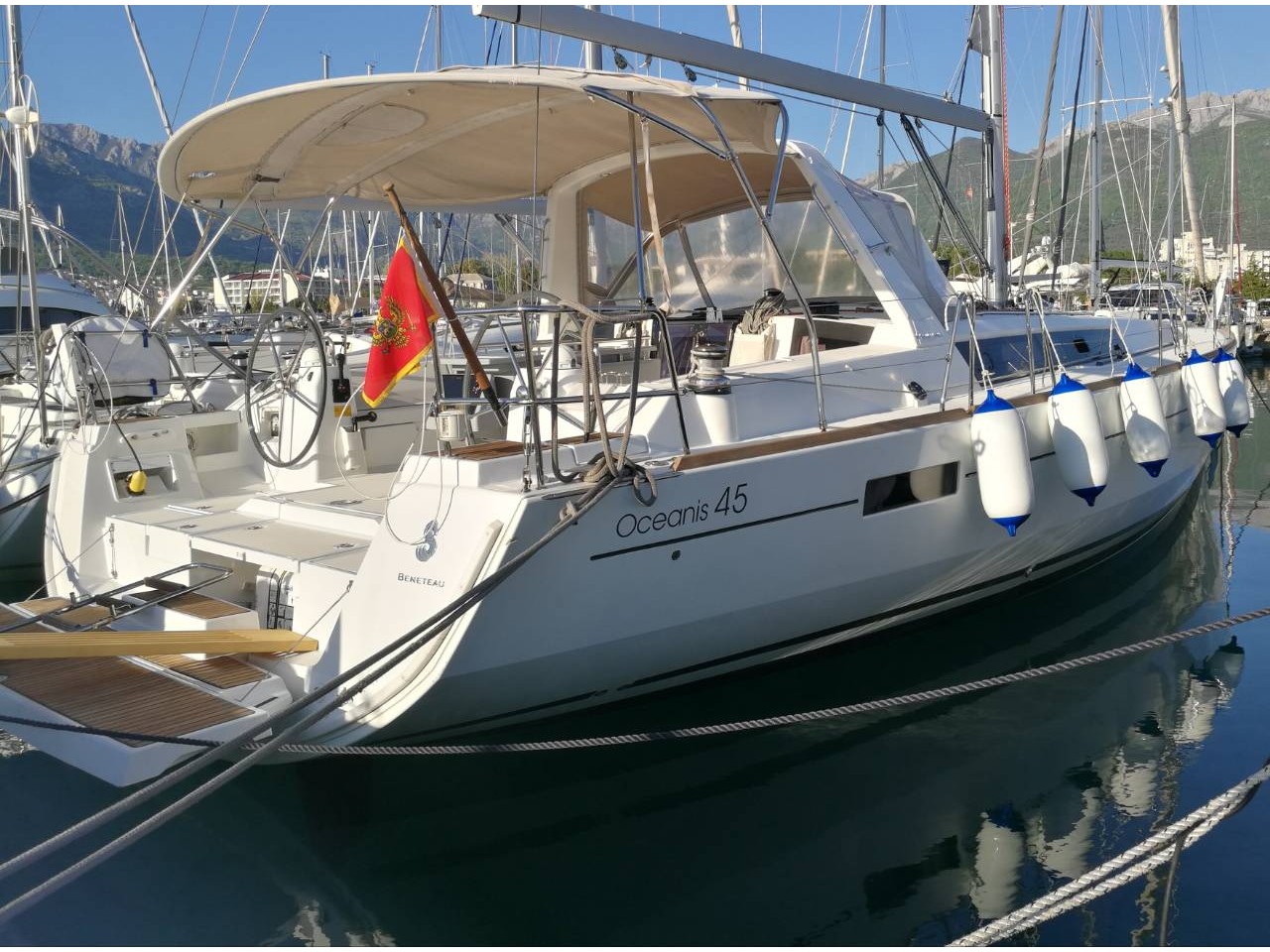 Yachtcharter Oceanis 45 - Montenegro , Schmutzig, Schmutzig