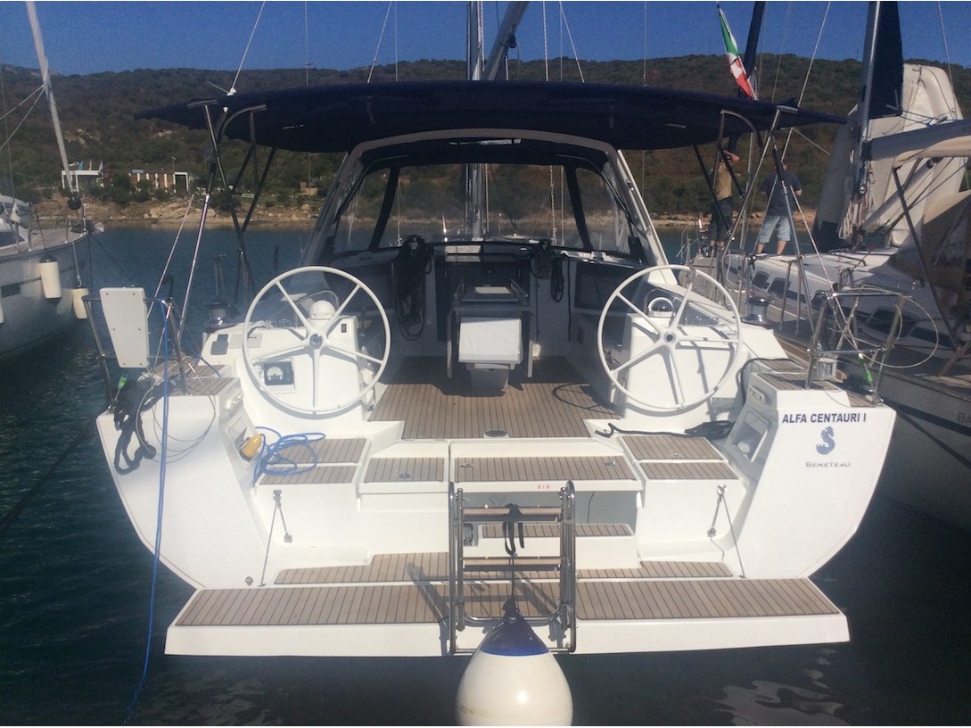 Yacht charter Oceanis 45 - Italy, Sardinia, Portisco