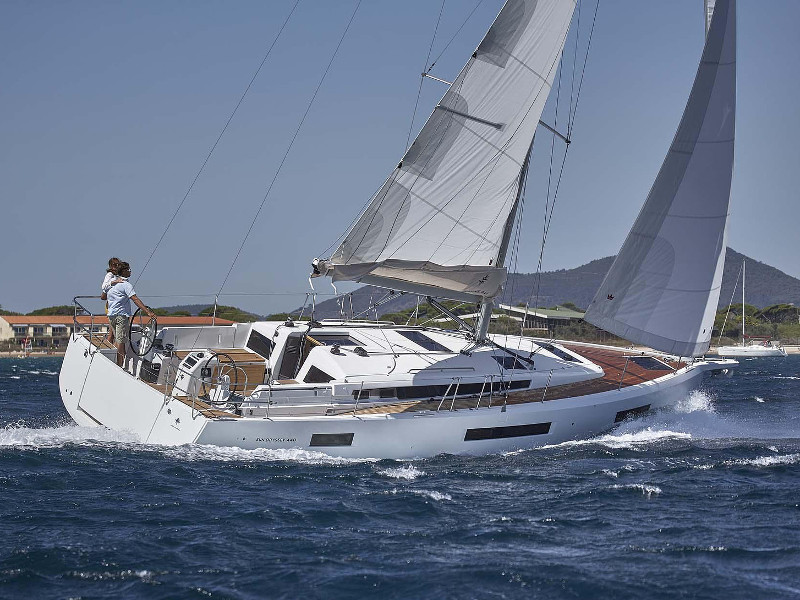 Yachtcharter Sun Odyssey 440 - Griechenland, Dodokanezu Inseln, Erscheint