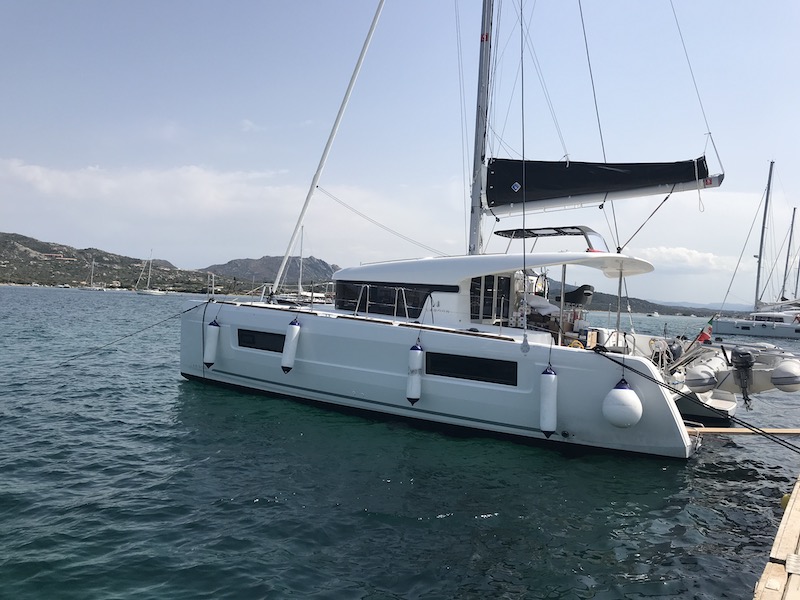 Yacht charter Lagoon 40 - Italy, Sardinia, Portisco