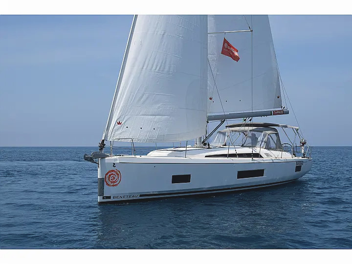 Yacht charter Oceanis 46.1 - Italy, Sardinia, The Magdalene