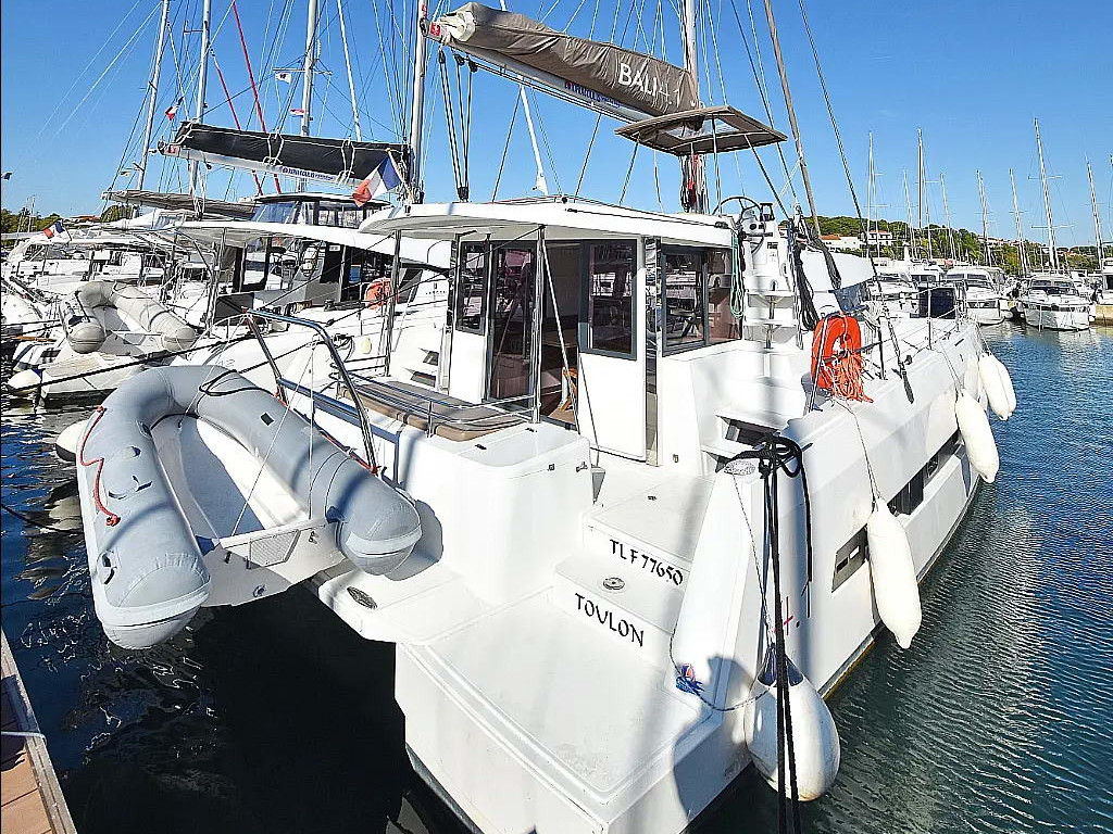Yacht charter Bali 4.1 - France, Corsica, Propriano