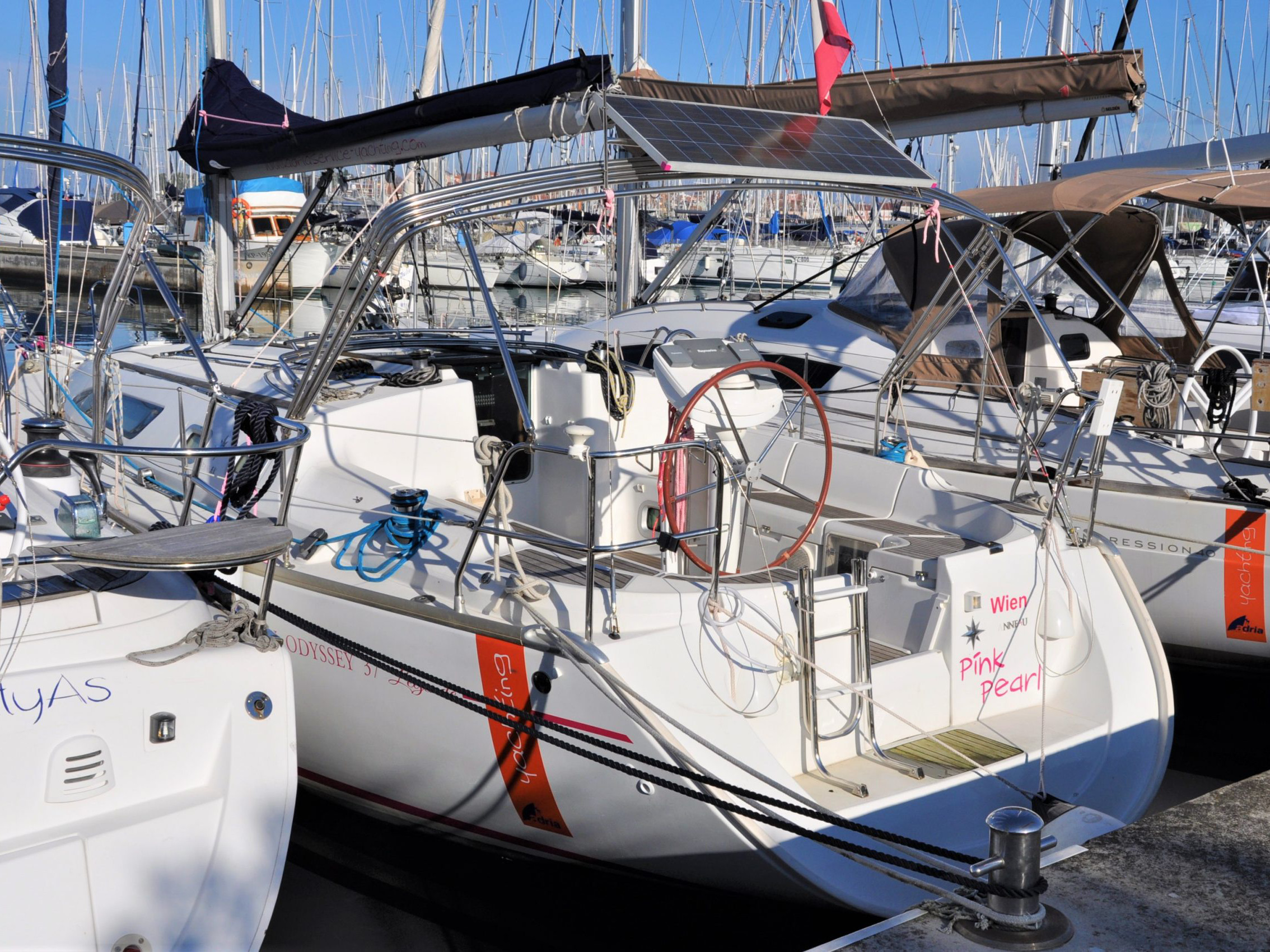 Yacht charter Sun Odyssey 37 - Slovenia, Primorska, Izola