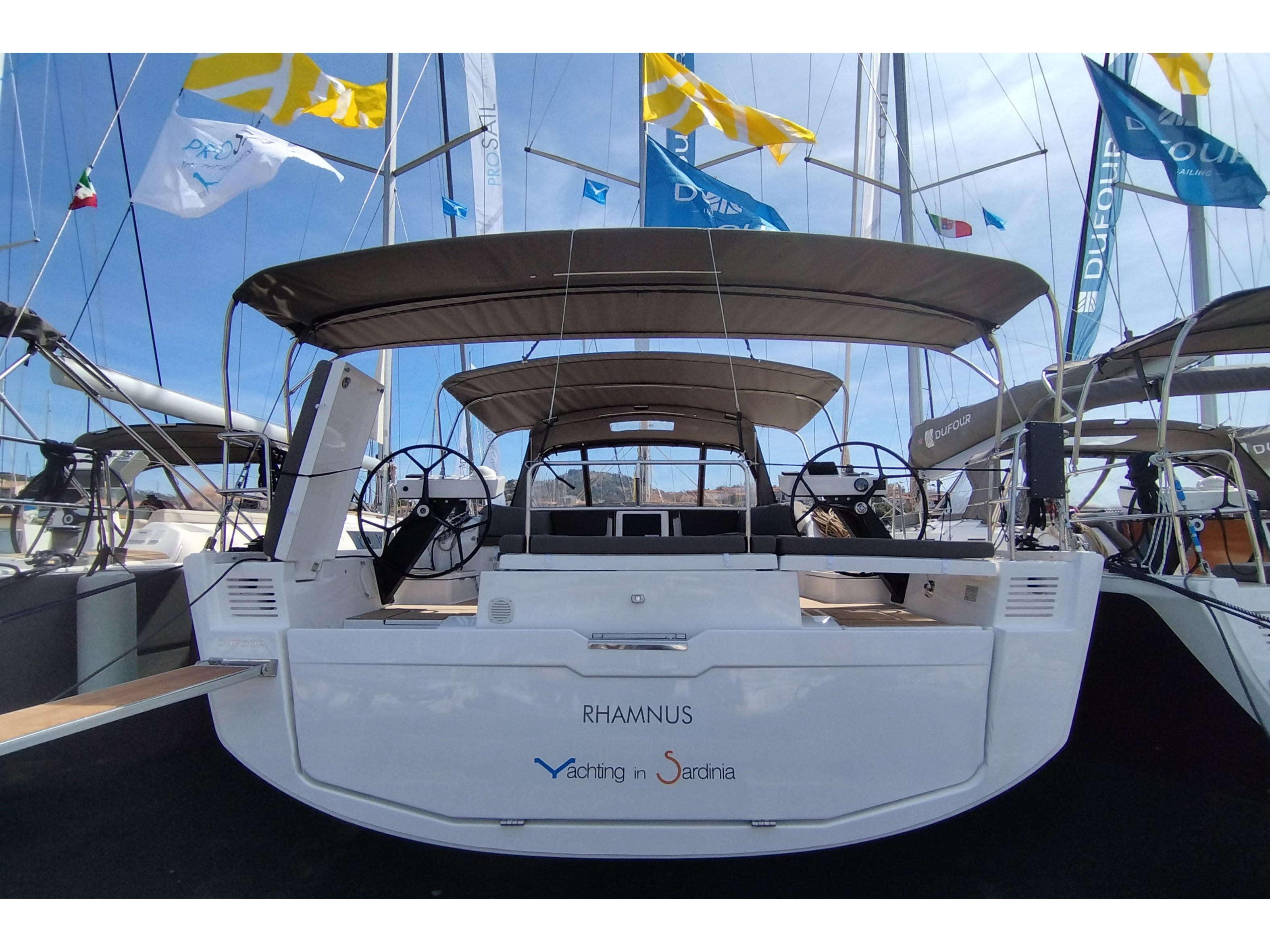 Yachtcharter Dufour 530 - Italien, Sardinien, Porto